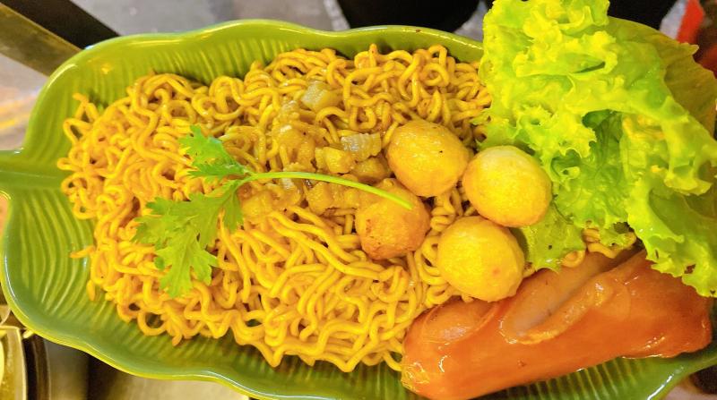 Mì Trộn - Bánh Mì