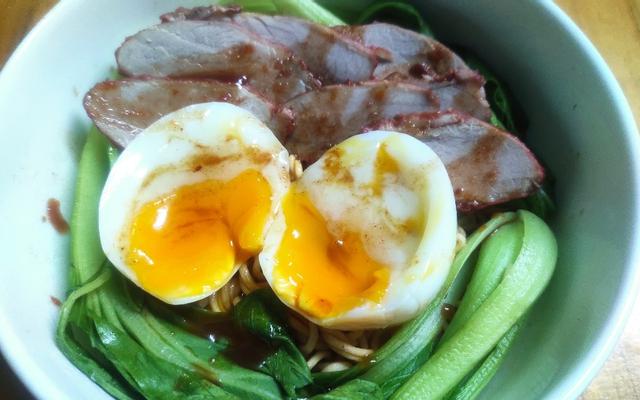 Mì trộn xá xíu Anh Mập
