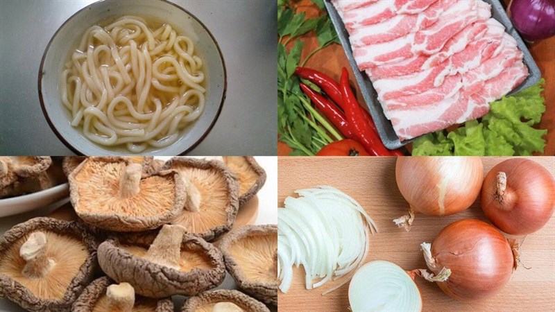 Mì udon xào nấm