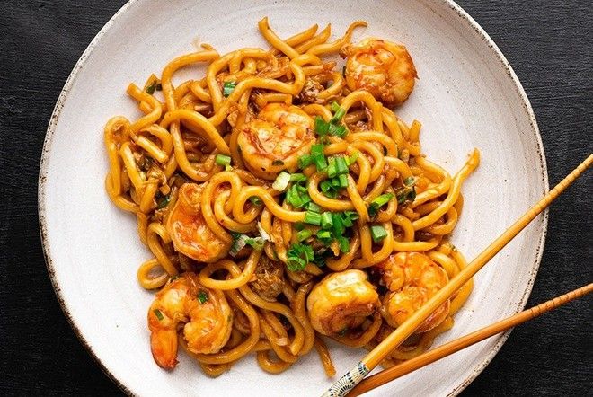 Mì Udon xào tôm