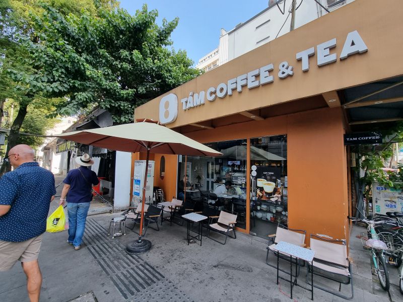 Tam Coffee & Tea