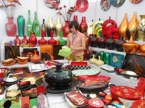 Sản phẩm mỹ nghệ Tiên Sơn rất đa dạng, phong phú