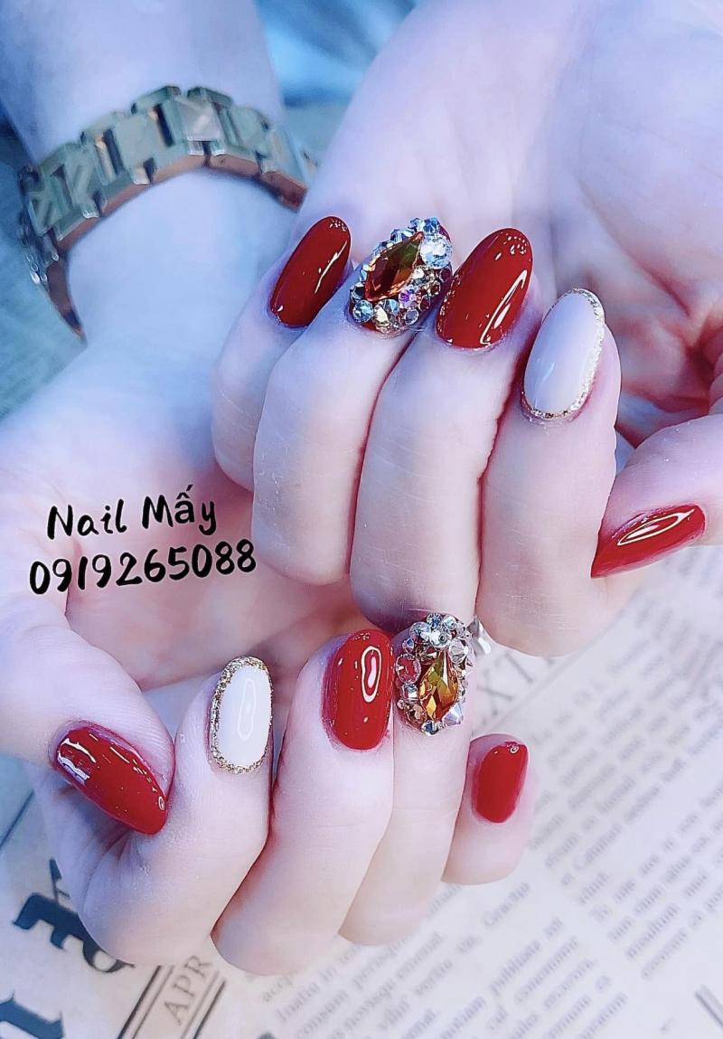 Nail Mấy uôn không ngừng nâng cao tay nghề và đặc biệt là khả năng lĩnh hội một cách nhanh chóng những xu hướng làm đẹp hit hot nhất