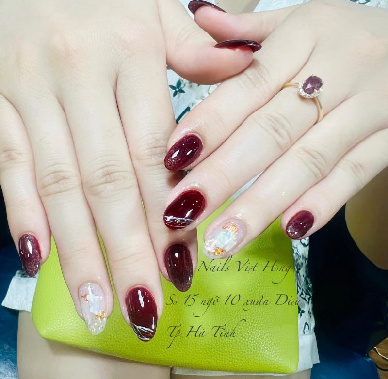Nail Việt Hồng