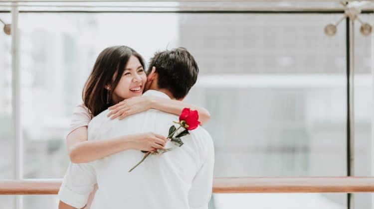 Status thả thính hài hước ngắn gọn (nhóm 5)