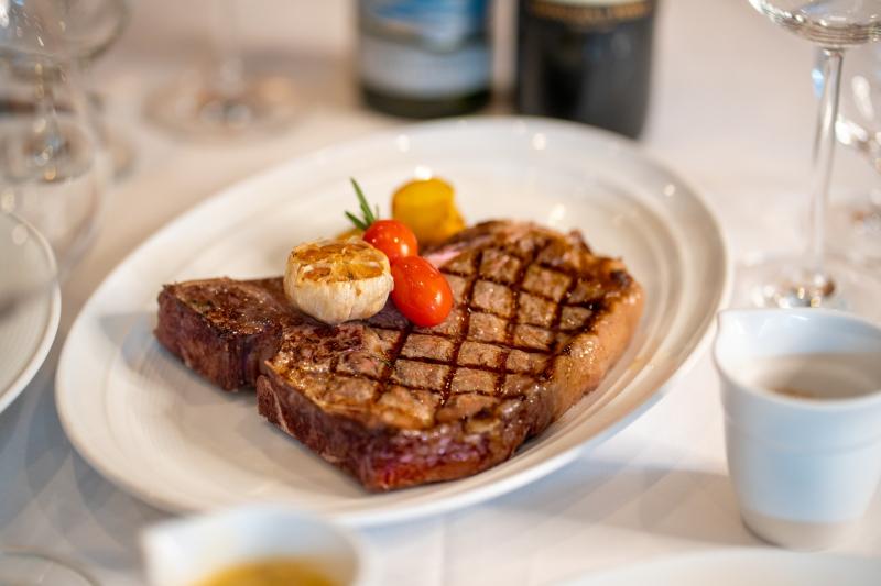 Nhà Hàng Jacksons Steakhouse