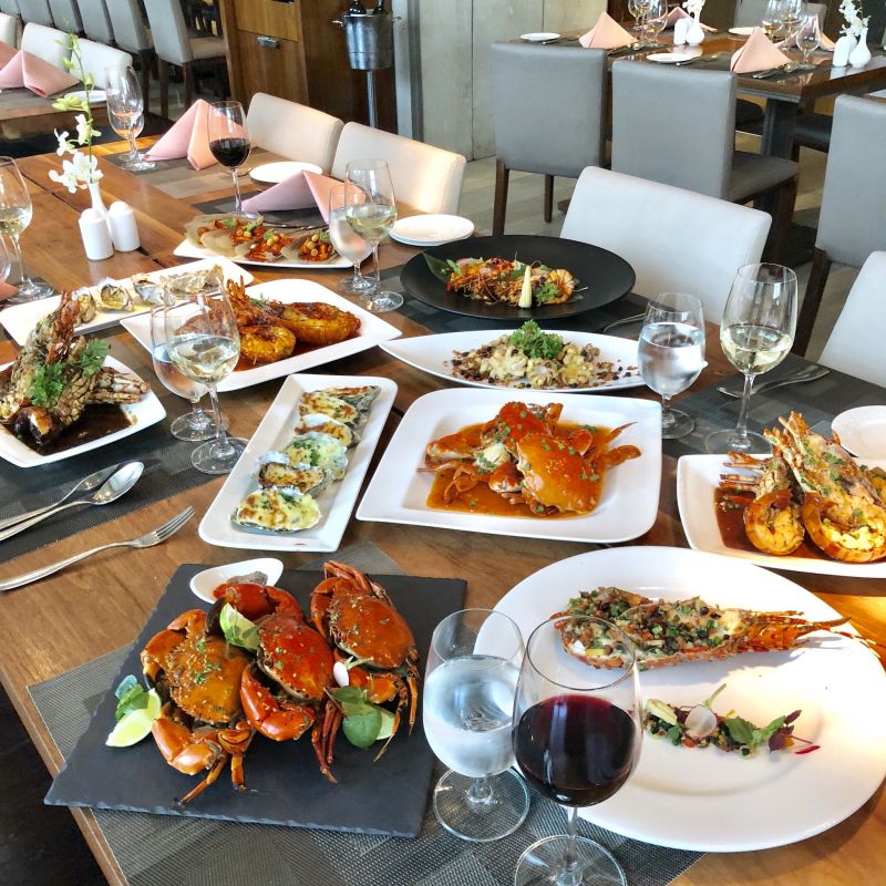 La Brasserie - Nikko Saigon Hotel