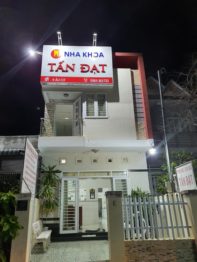 Nha khoa Tấn Đạt
