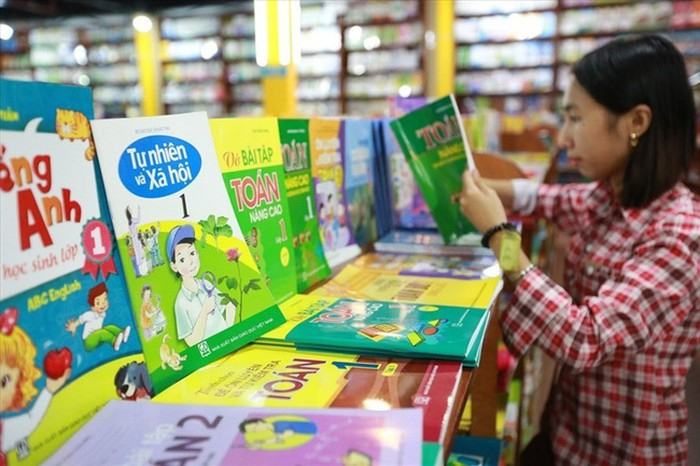 Nhà sách Nguyễn Hà Chánh