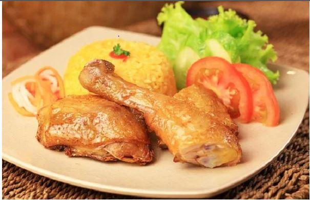 Quán Cơm Gà Xối Mỡ Nhật Phát
