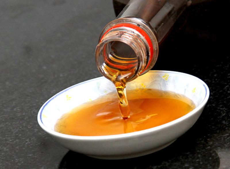 Là nước mắm nguyên chất, không sử dụng chất bảo quản