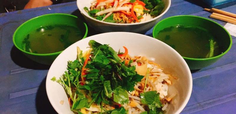 Phở Trộn Vũ Oanh