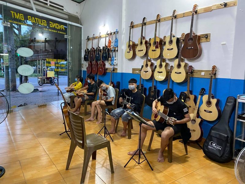 Phong Guitar BMT