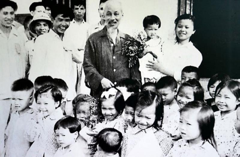 Ảnh Bác Hồ (nguồn internet)