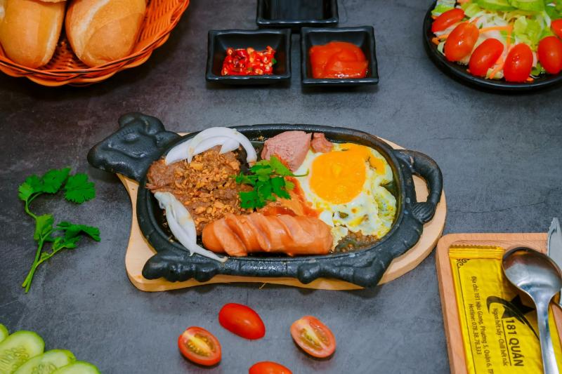 Quán Một Tám Một
