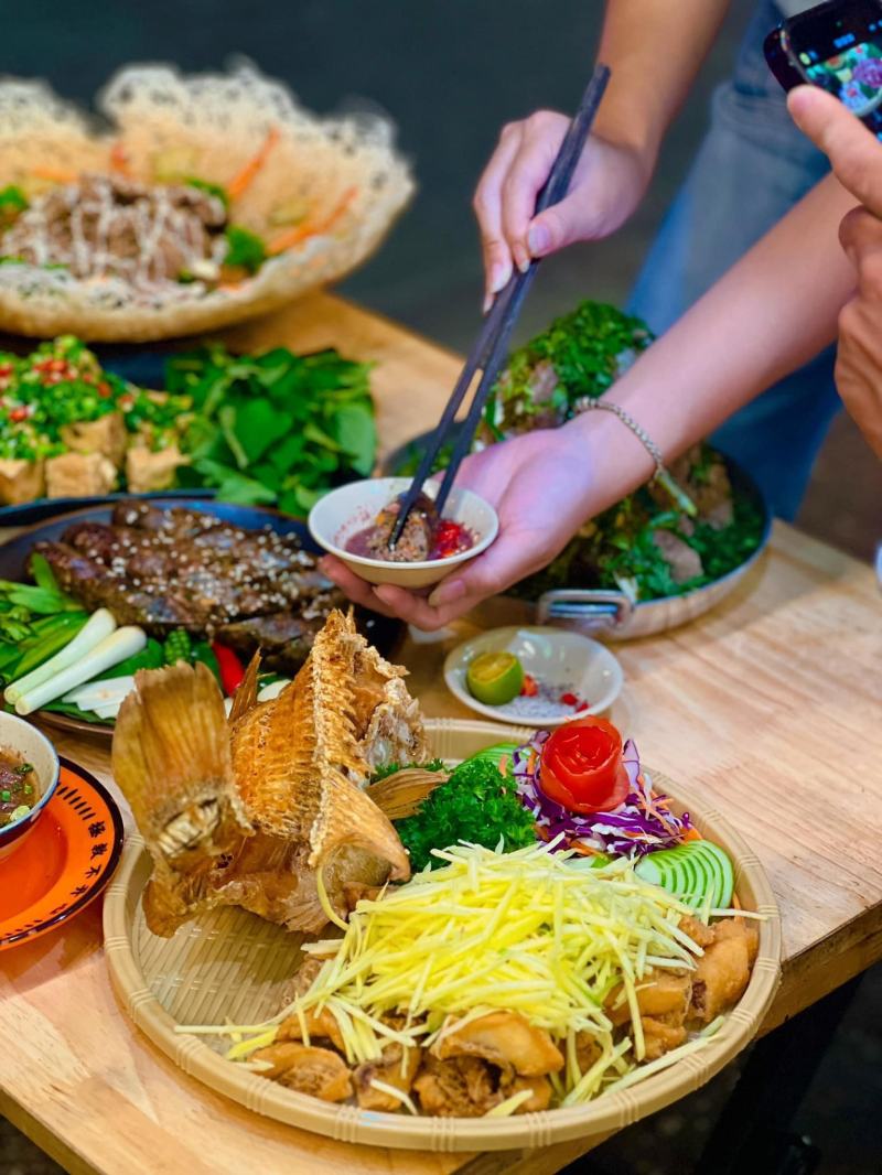 Quốc Dân Quán
