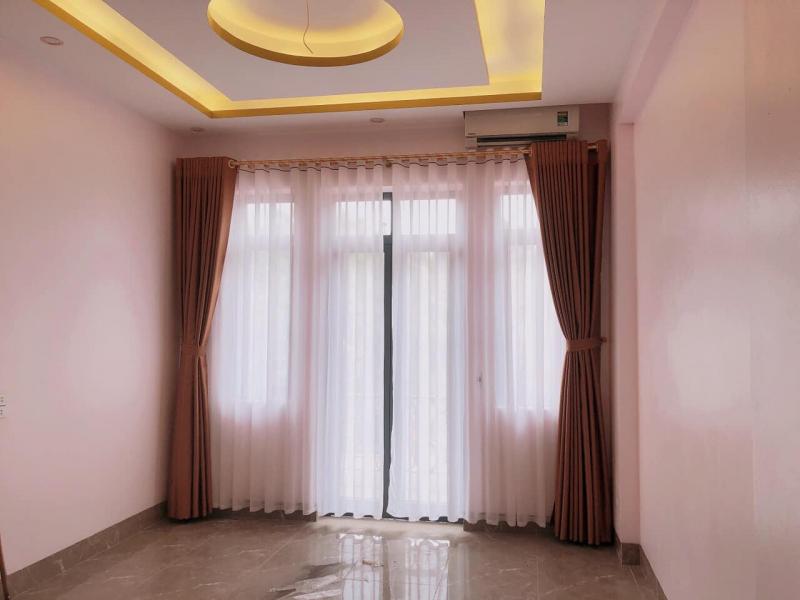 Rèm Quỳnh Đỗ