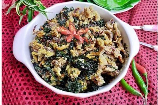 Rươi rang muối