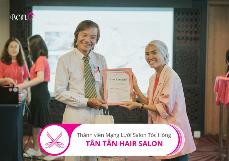 Salon Tân Tân