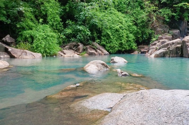 Dòng nước trong xanh