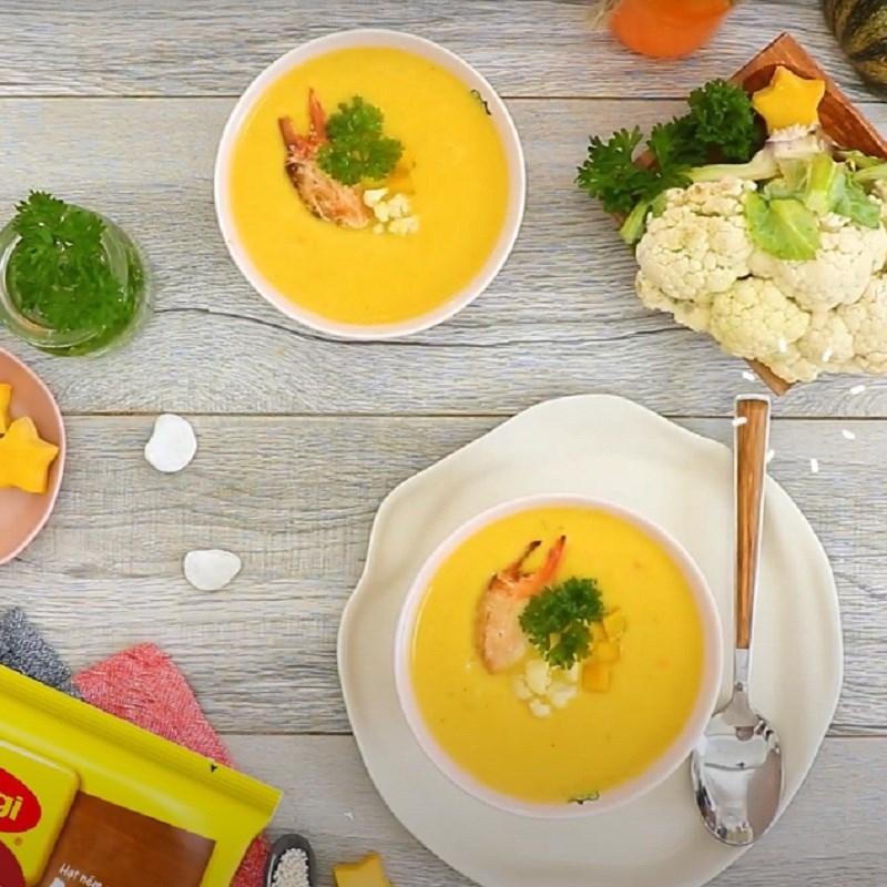 Súp cua bí đỏ bông cải xanh