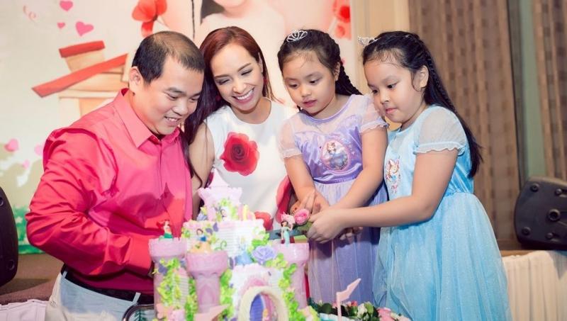 Tại sao con phải mời bạn ấy đến sinh nhật của con?
