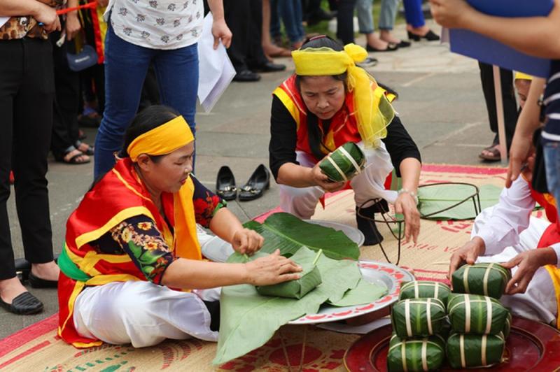 Thi gói bánh chưng bánh giày