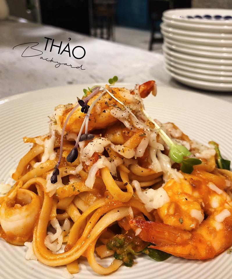 Thảo Backyard