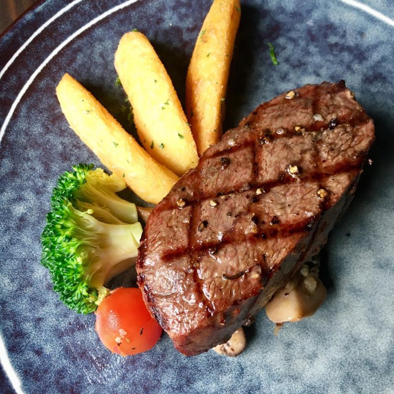 The Vin Steak - Xuân Diệu