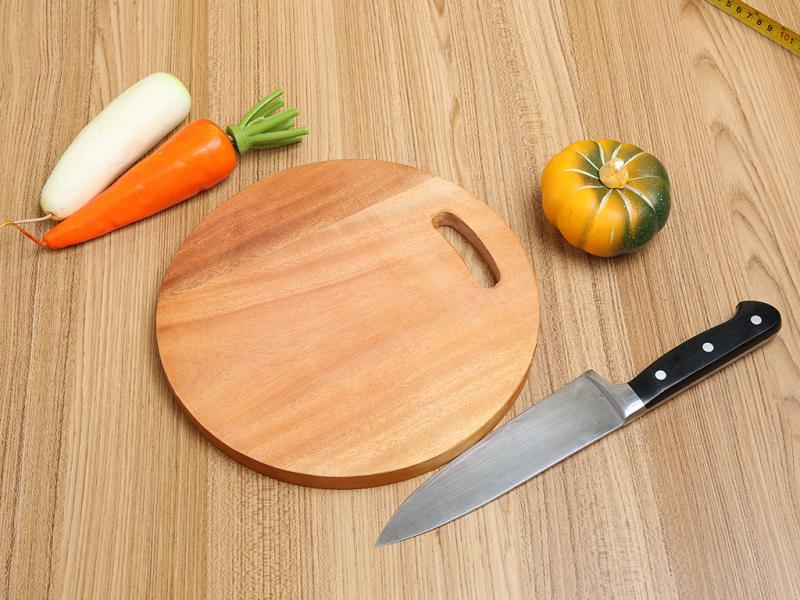 Thớt chứa lượng phân trung bình gấp 200 lần so với ghế vệ sinh.