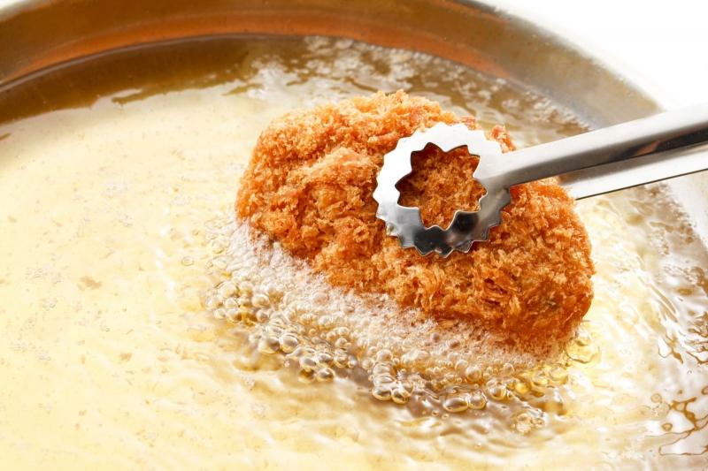 Thực phẩm chế biến qua chiên dầu từ từ phá hủy các tế bào thần kinh trong não