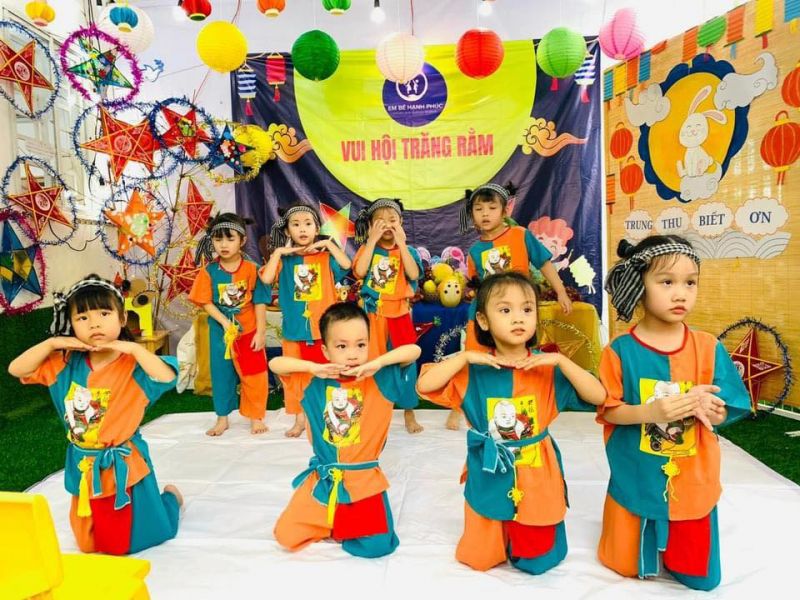 Thuê trang phục biểu diễn Ba Miền