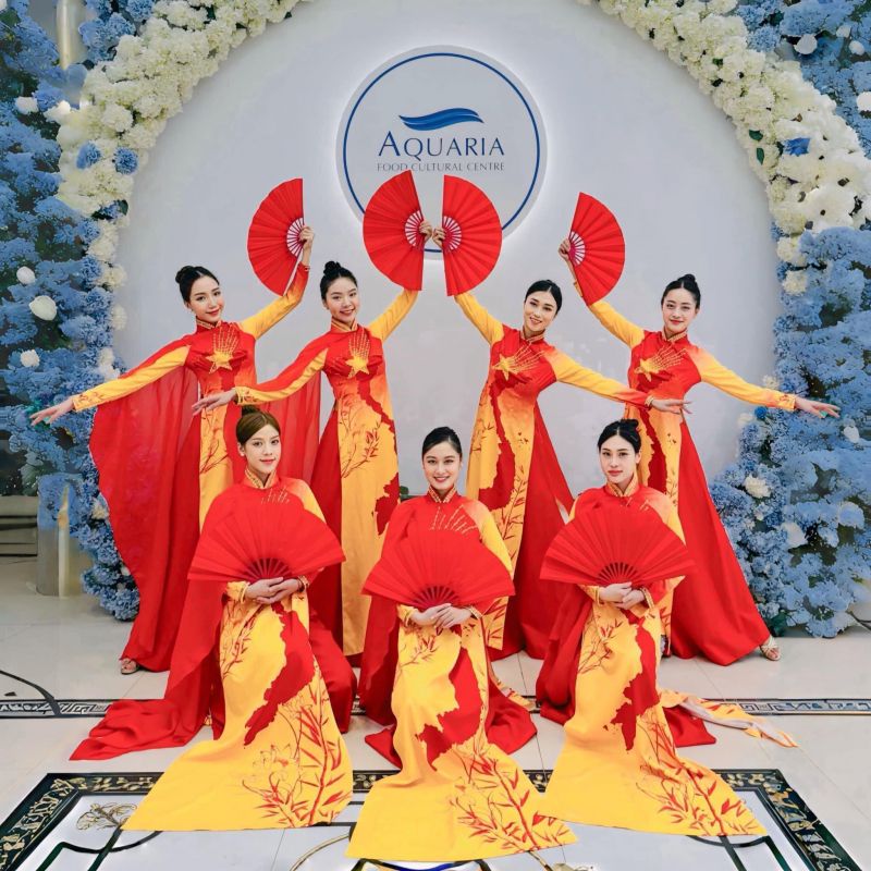 Trang Phục Biểu Diễn Kim Liên