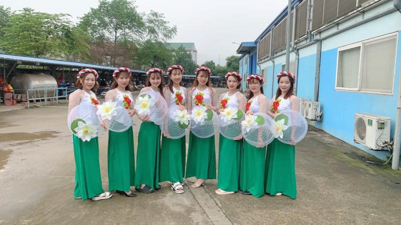 Trang phục biểu diễn Ngọc Bính