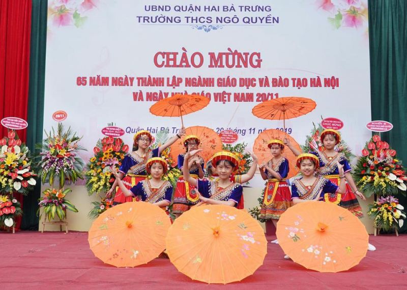 Trang Phục Biểu Diễn Thu Hiền