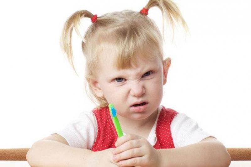 Trẻ nói leo, nói tục