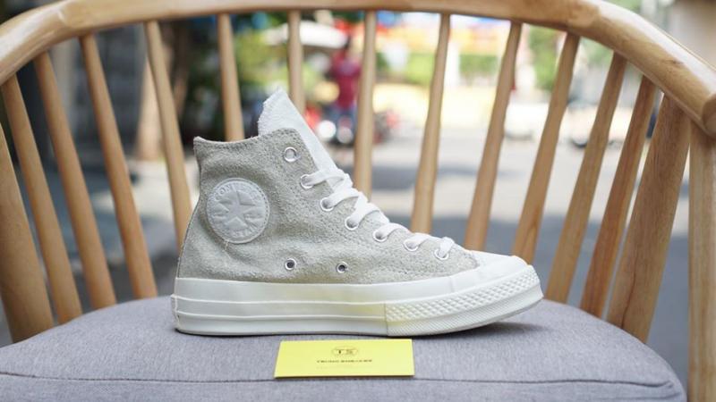 Trung Sneaker