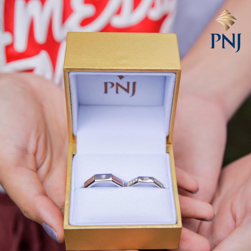 Cửa hàng PNJ Vincom Thảo Điền