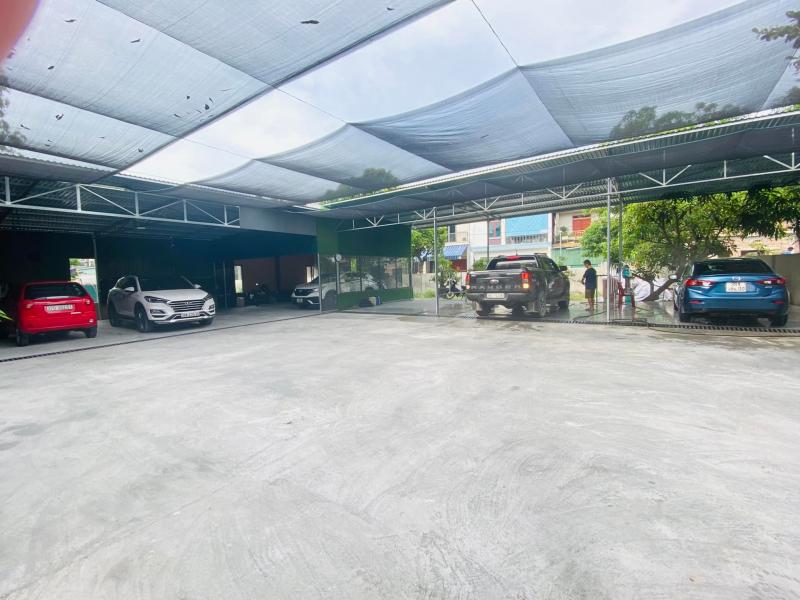 Trung Tâm Rửa Và Chăm Sóc Xe Hơi 198