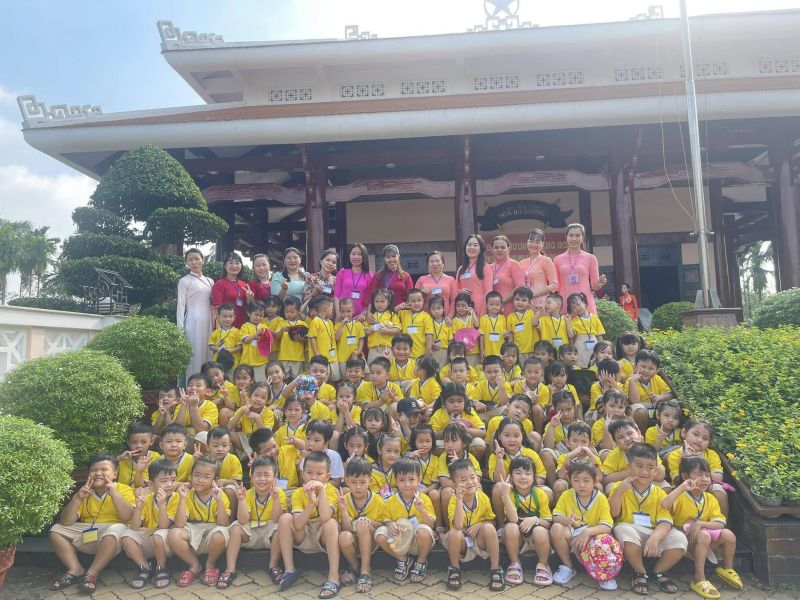 Trường Mầm non 19/8