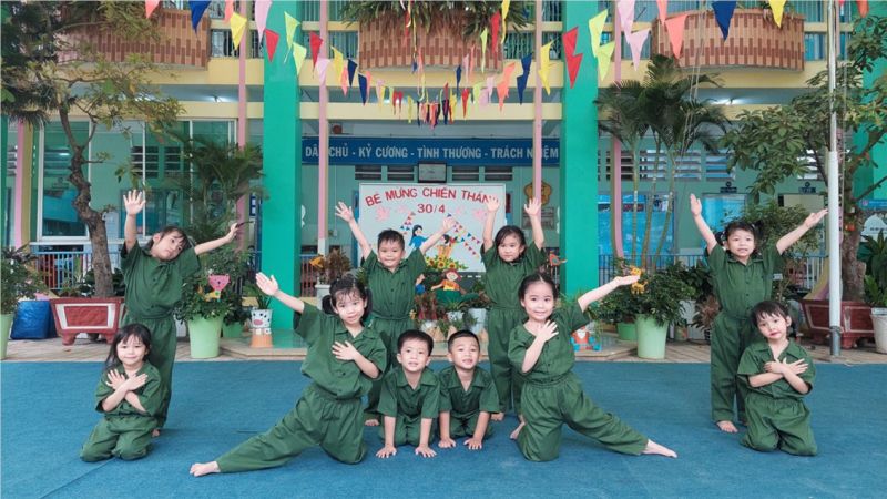 Trường mầm non Hoa Hồng