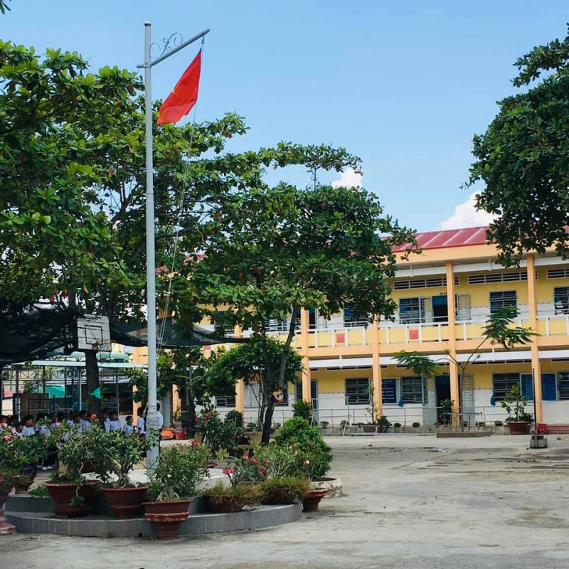 Trường THCS Bảo Định