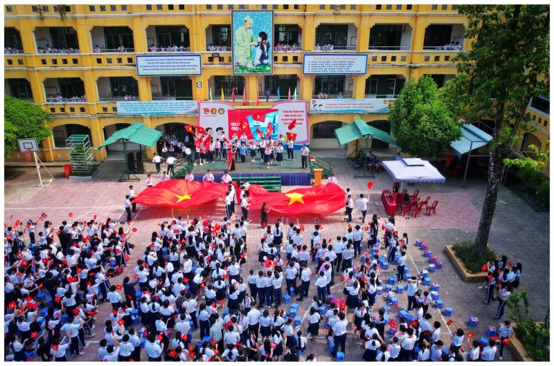 Trường THCS Hồng Bàng