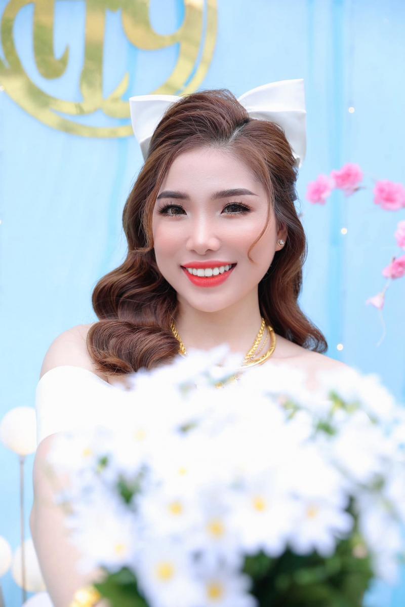 Trường Thịnh Makeup (Studio Trịnh Gia)