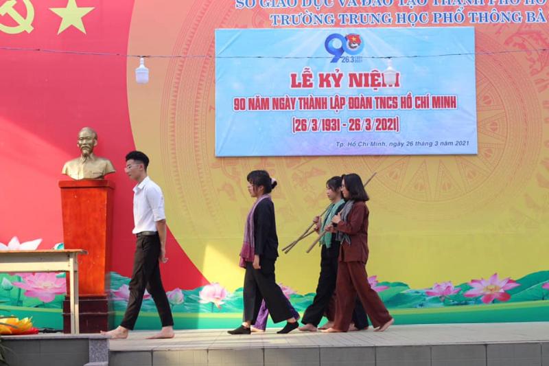 Trường THPT Bà Điểm