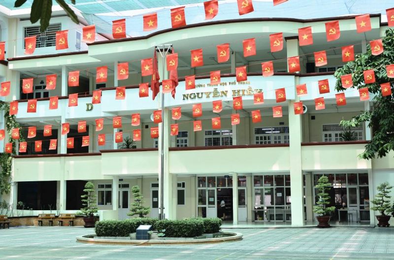 Trường THPT Nguyễn Hiền (Quận 11)