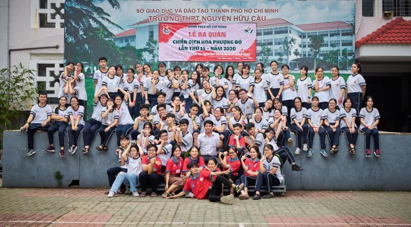 Trường THPT Nguyễn Hữu Cầu