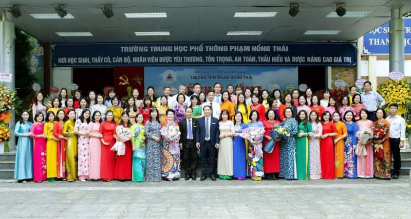 Trường THPT Phạm Hồng Thái