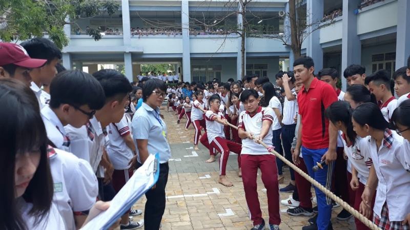 Trường THPT Phạm Văn Sáng