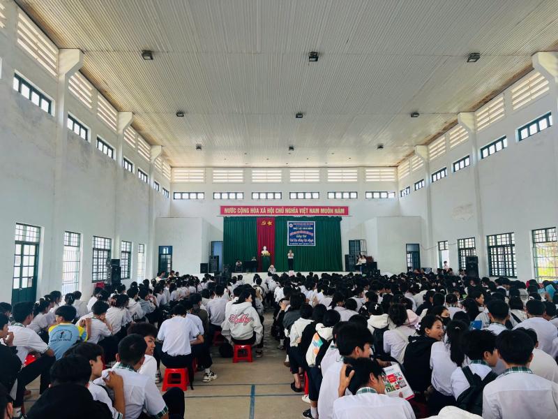 Trường THPT Phan Chu Trinh